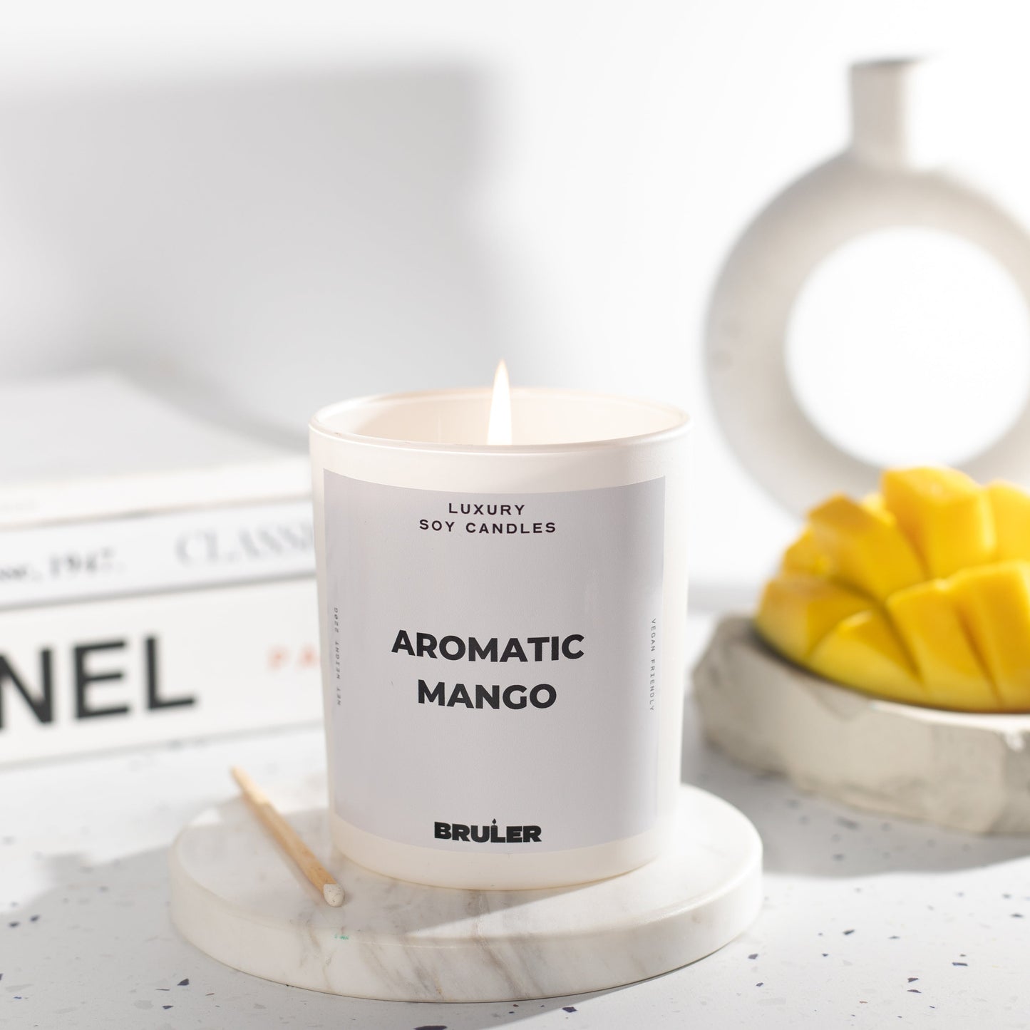 Aromatic Mango Candle